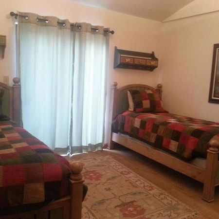 Cozy Flagstaff Home In Cool Pines - Country Club Eksteriør bilde